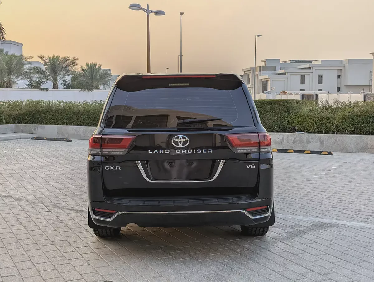 Toyota Land Cruiser GXR 2019 Facelifted 2025 | V6 4.0L | GCC Specs | Full Option | Excellent Conditi-5-5
