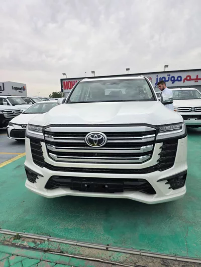 Toyota Land Cruiser LC300 VXR Plus 2026 | 2026 Model-8