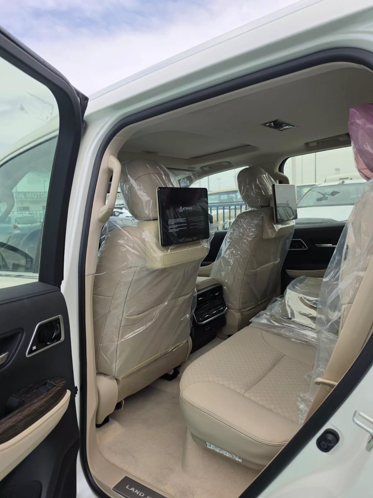 Toyota Land Cruiser LC300 VXR Plus 2026 | 2026 Model-4-4