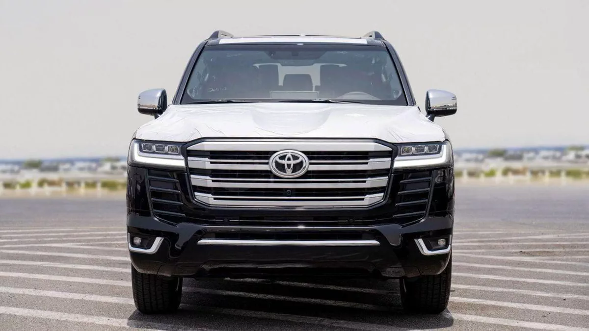 Toyota Land Cruiser VXR LC300 VXR 3.3L Diesel MY2025-10-0