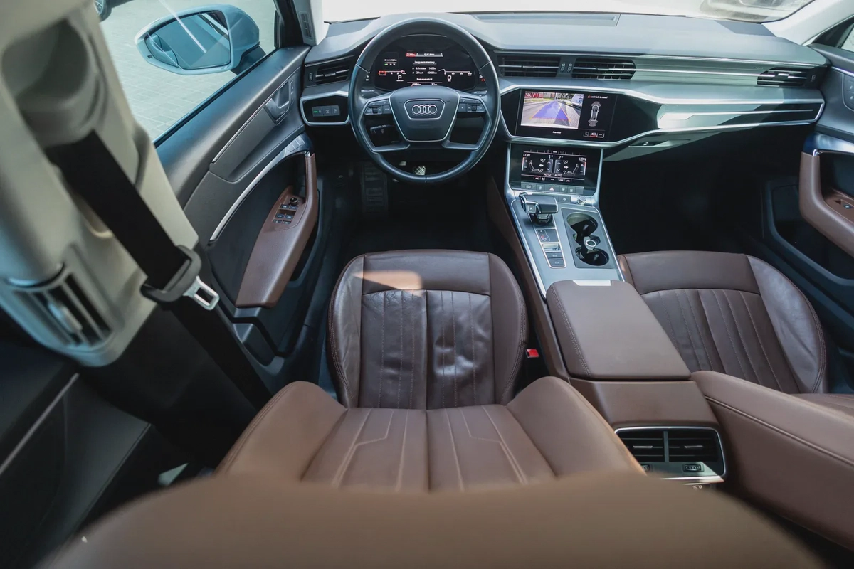Audi A6-7-7