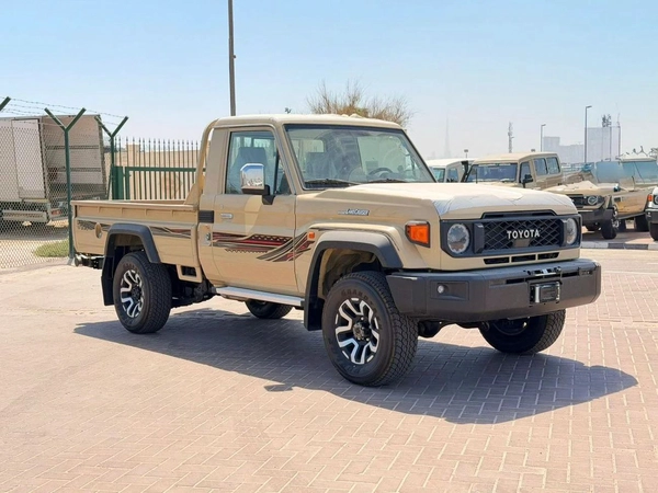 Toyota Land Cruiser Pick Up LC 79 SINGLE Petrol 4,0L Model 2026 Saudi spec