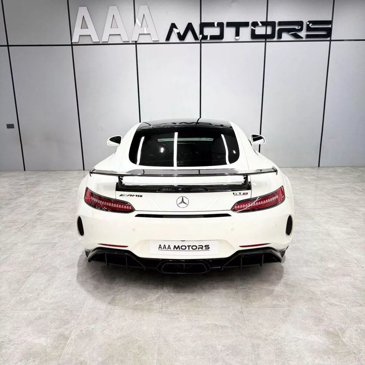 Mercedes Benz AMG GT 63-S Mercedes-Benz AMG GT S 2016 Japanese specs-24-0