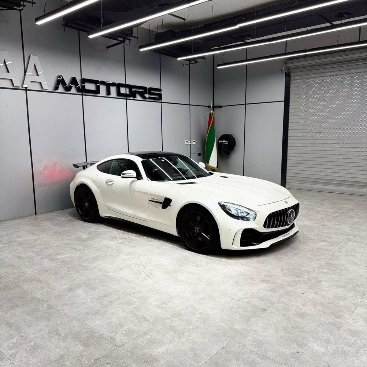 Mercedes Benz AMG GT 63-S Mercedes-Benz AMG GT S 2016 Japanese specs-3-0
