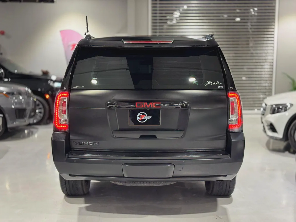 GMC Yukon Denali | 2019 | GCC Specs | Full Option | Pristine Condition-3-3