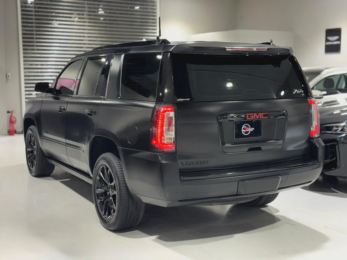 GMC Yukon Denali | 2019 | GCC Specs | Full Option | Pristine Condition-5-5