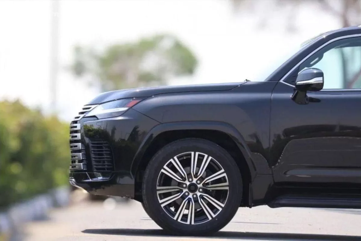 Lexus LX600 SIGNATURE LEXUS LX600 2024-3-0