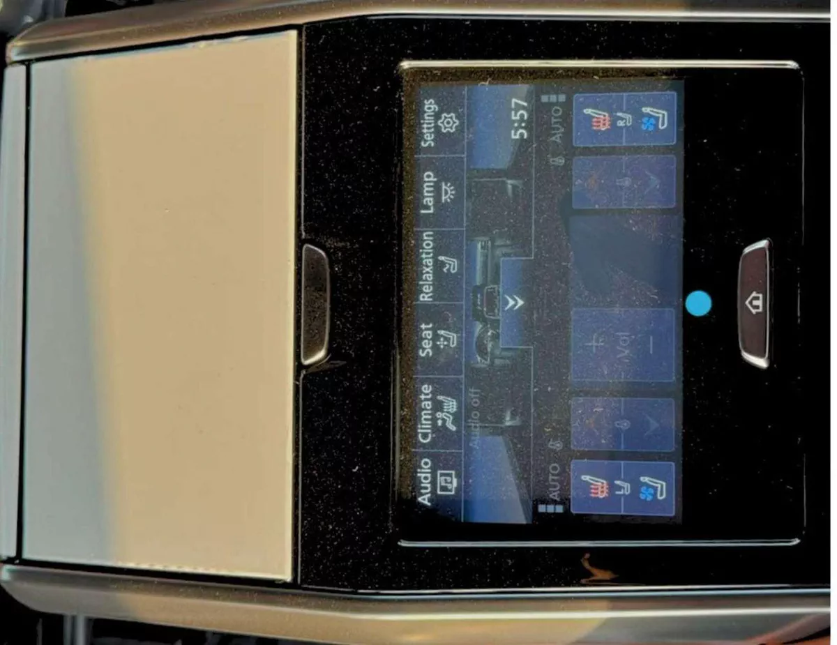 Lexus LX600 VIP 3.5L PETROL || RADAR / 360*CAMERA / LEATHER WITH PWR SEATS / SUNROOF / REAR ENTERTAINMENT SCREEN-22-0