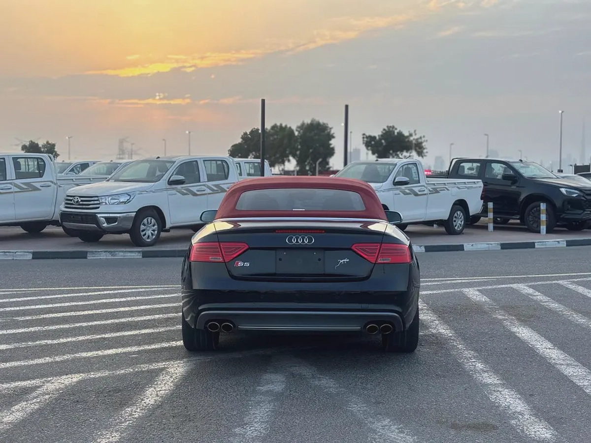 SUPER CLEAN S5 RED INTERIOR ONLY 32500 KM FRESH JAPAN IMPORTED-6-6