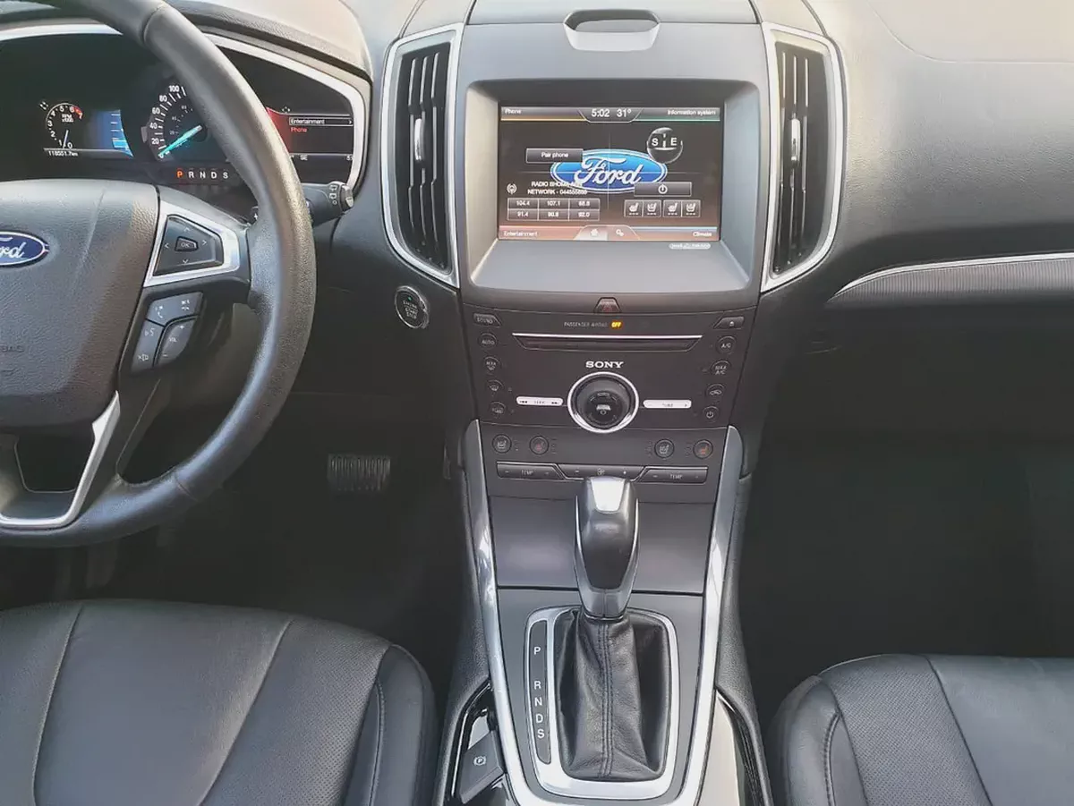 FORD EDGE TITANIUM AWD - GCC SPECS - UNDER WARRANTY - ACCIDENT FREE - EXCELENT CONDITION --10-10