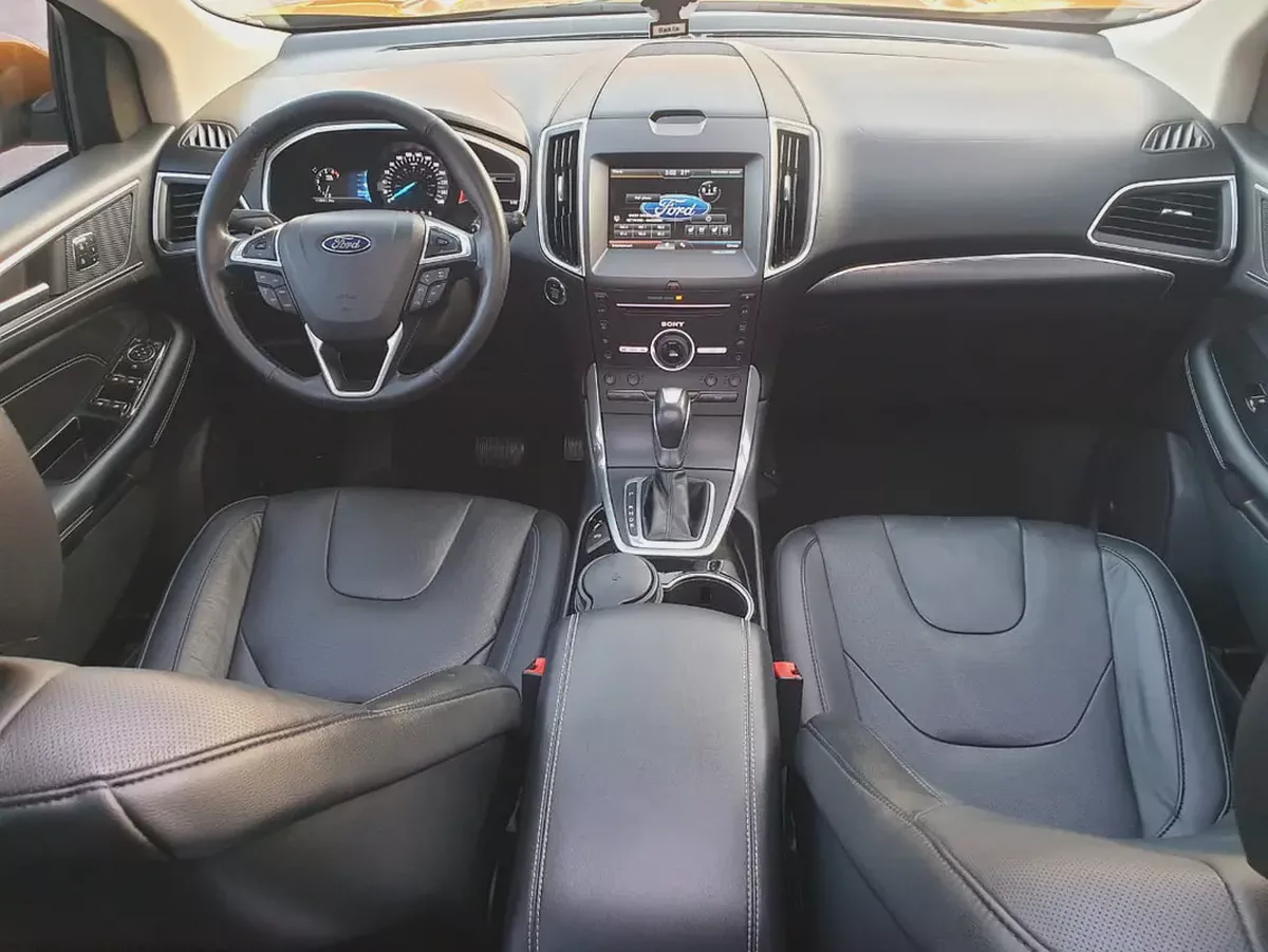 FORD EDGE TITANIUM AWD - GCC SPECS - UNDER WARRANTY - ACCIDENT FREE - EXCELENT CONDITION --11-11