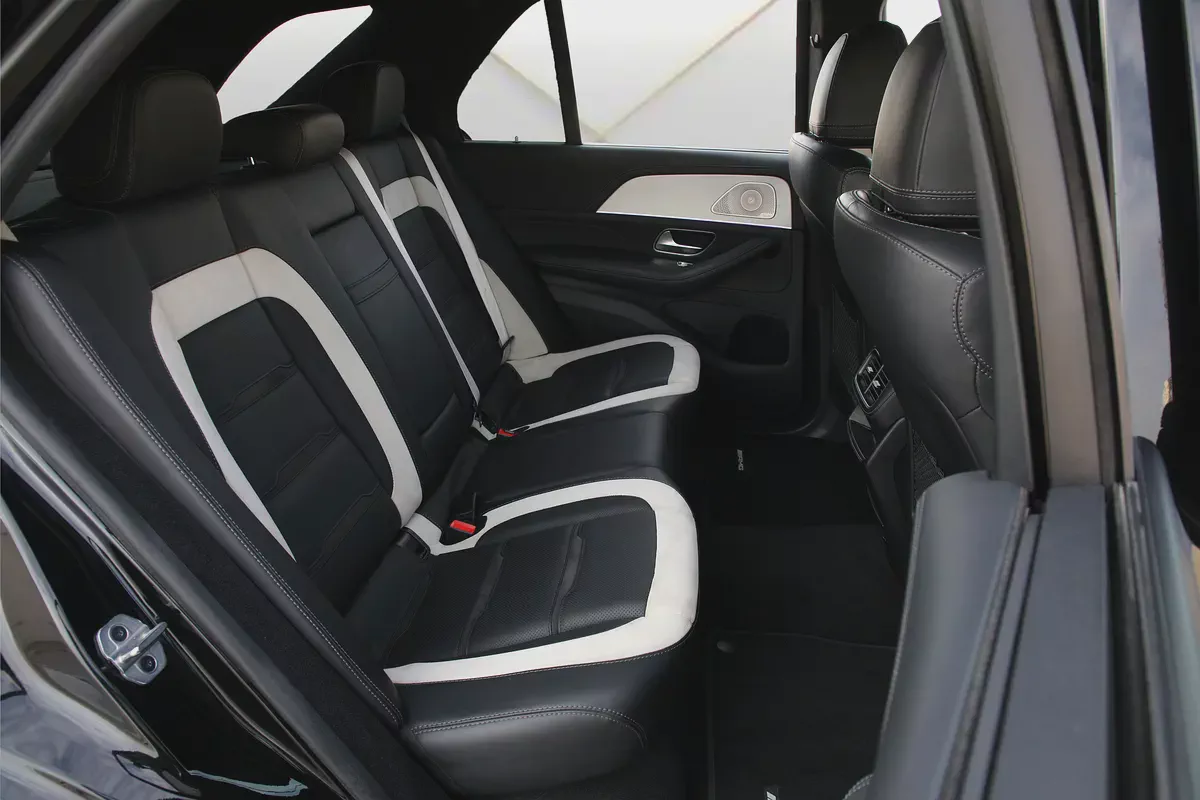 MERCEDES BENZ GLE 63 S - 2023 - FULLY LOADED - AMAZING CONDITION-19-19