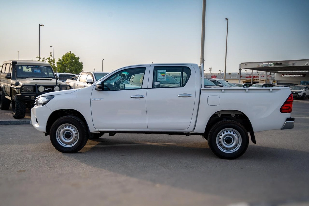 Toyota Hilux DLX Basic-13-13