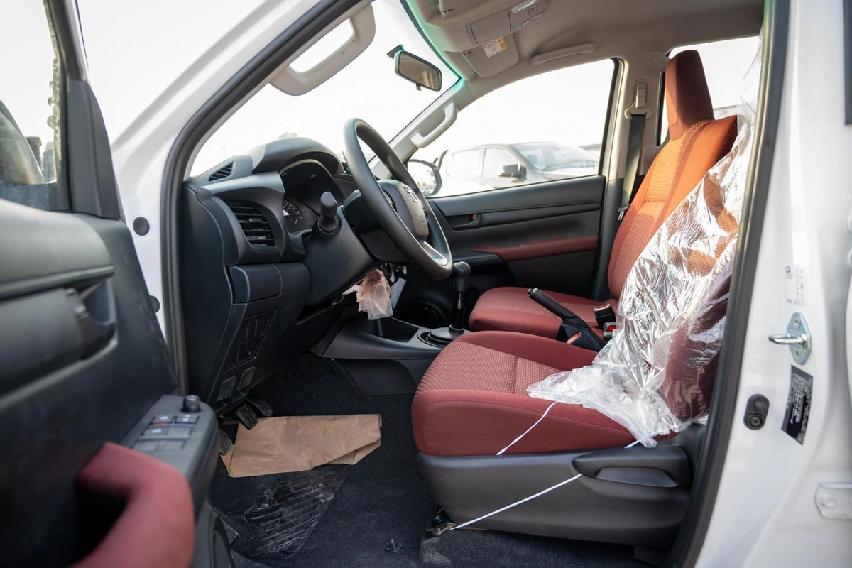 Toyota Hilux DLX Basic-17-17