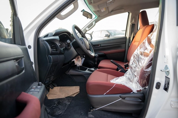 Toyota Hilux DLX Basic