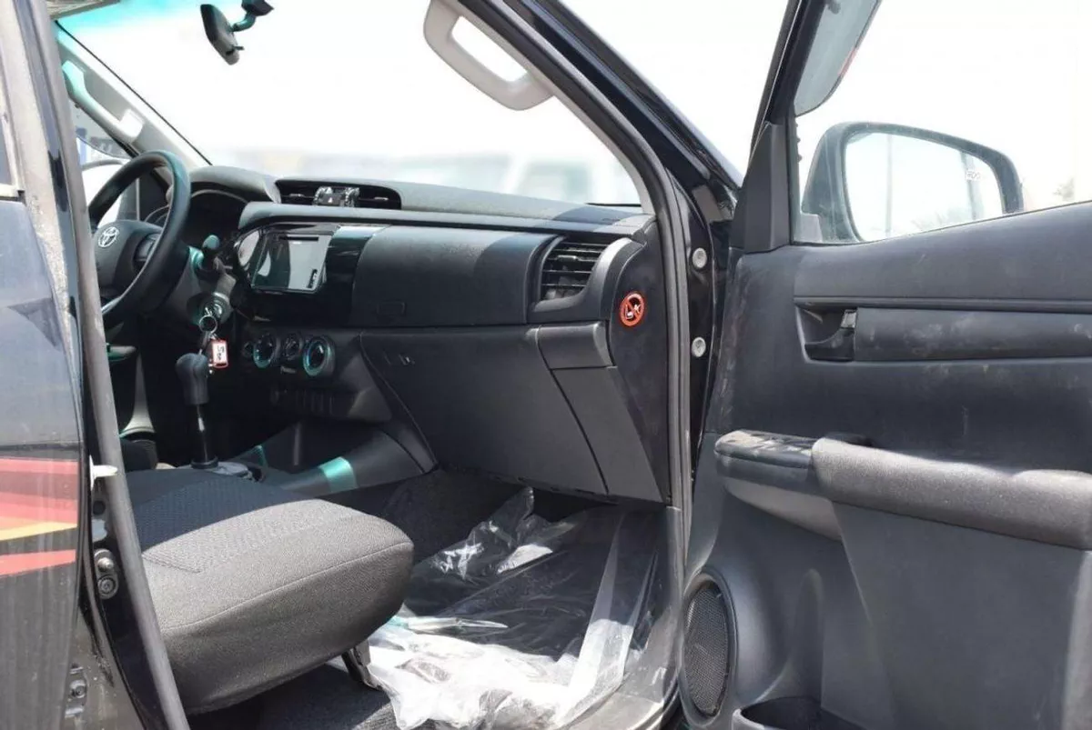 Toyota Hilux SGLX HILUX 2.4L P.WINDO MT DIESEL 2022-11-0