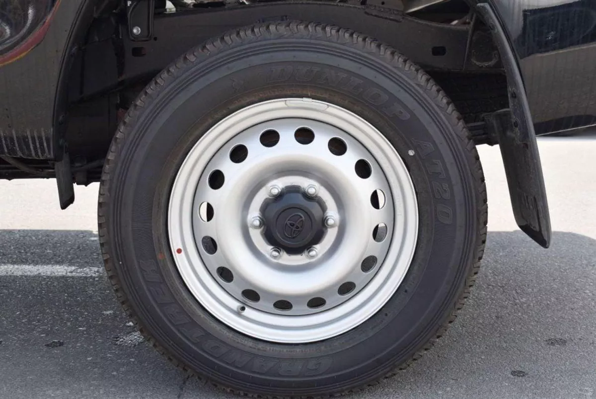Toyota Hilux SGLX HILUX 2.4L P.WINDO MT DIESEL 2022-5-0
