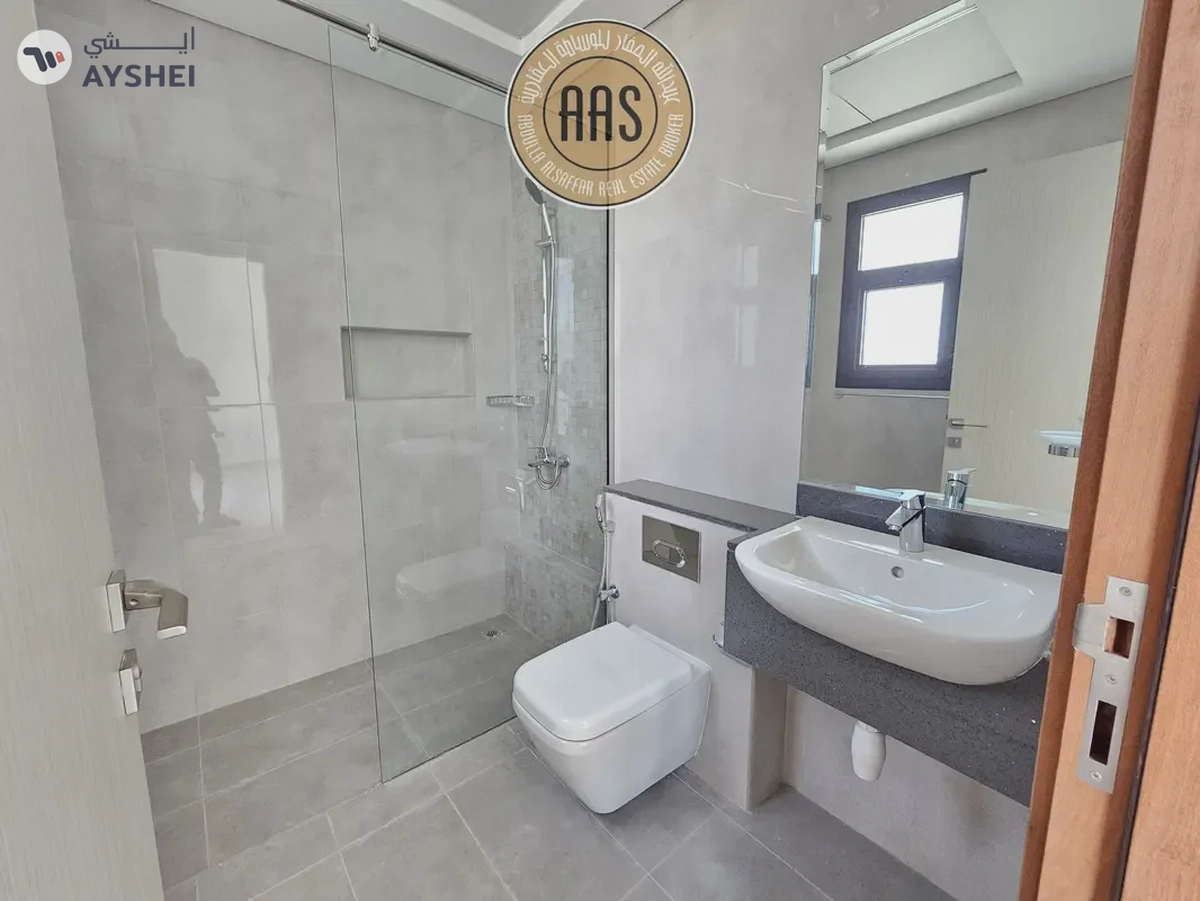 Brand new Spacious 3-BHK Apartment With All Facilities-12-12