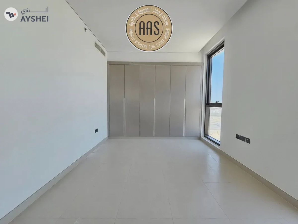Brand new Spacious 3-BHK Apartment With All Facilities-14-14