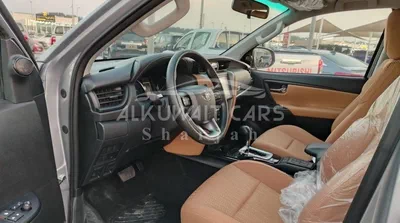 Toyota Fortuner EXR 2.7 v4 petrol 2023-10