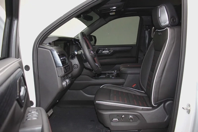 GMC Yukon AT4 Ultimate 2025 GCC Specs-8