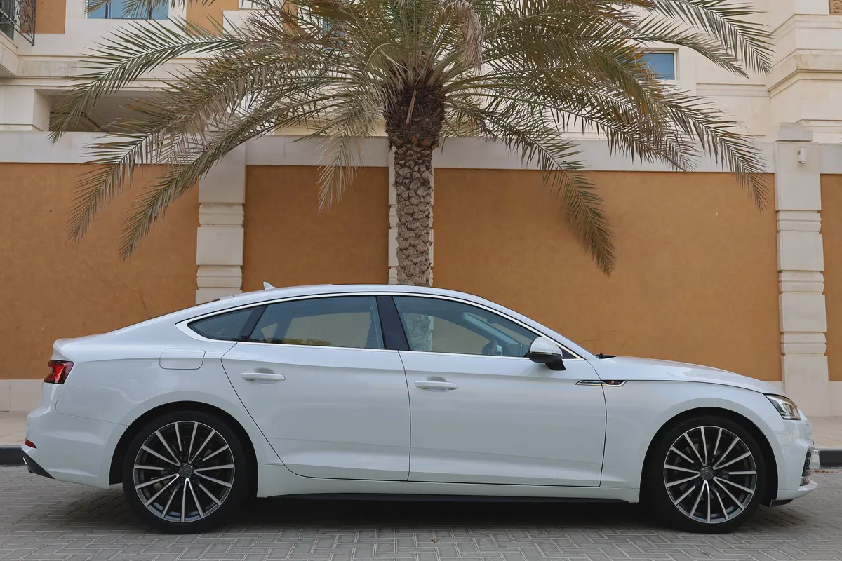 AUDI A5 -2018- 120000KM-GCC SPECS-11-11