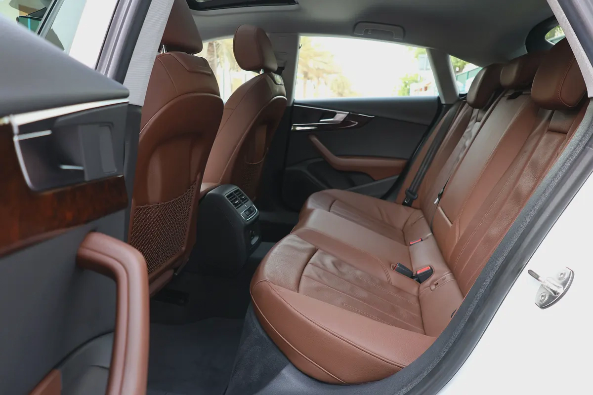 AUDI A5 -2018- 120000KM-GCC SPECS-19-19