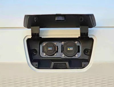 Sinogold Sena Ev300 CARGO ELECTRIC || DUAL CHRAGING PORT / REAR CAMERA / REAR PARKING SENSOR (CODE #  SEVCR25)-9