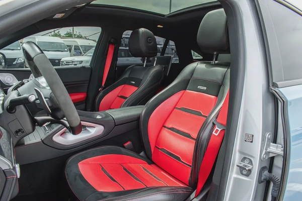 2021 - BENZ GLE53 AMG - SUPER CLEAN - LIKE NEW - ONLY 33,000 KM