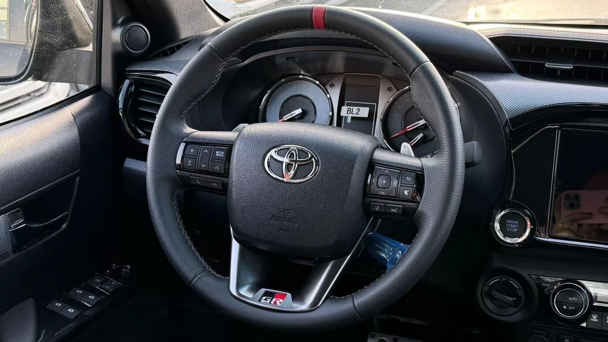 Toyota Hilux GR SPORT Diesel - 2025-3-0