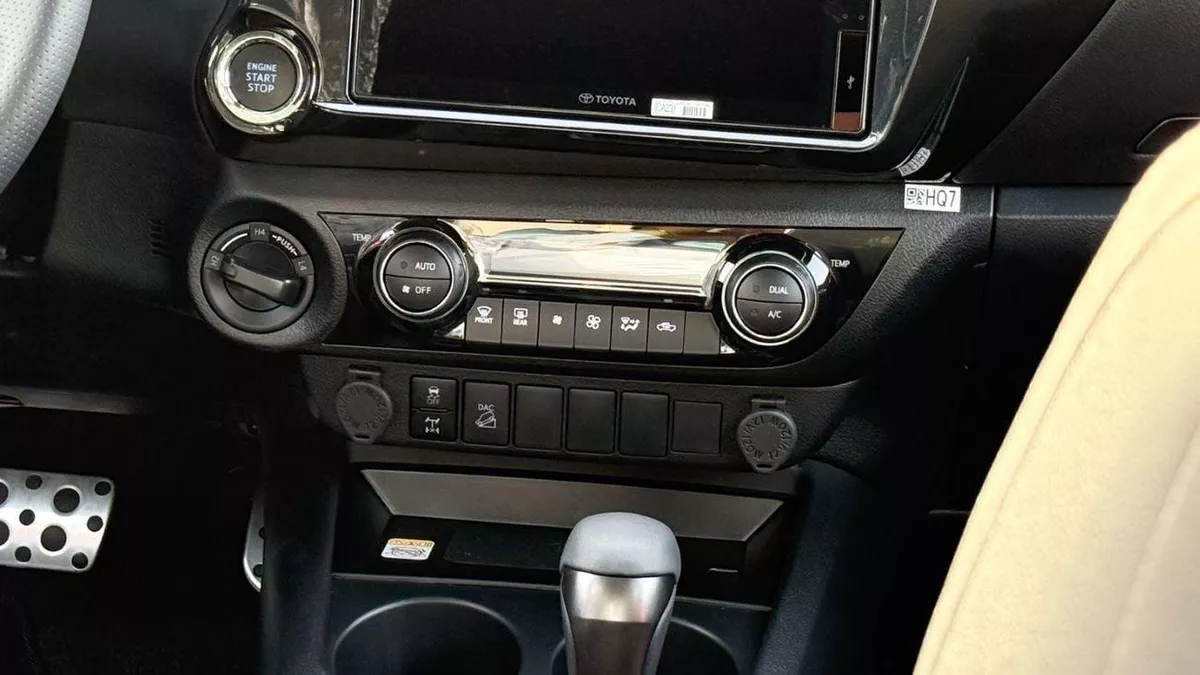 Toyota Hilux GR SPORT Diesel - 2025-5-0