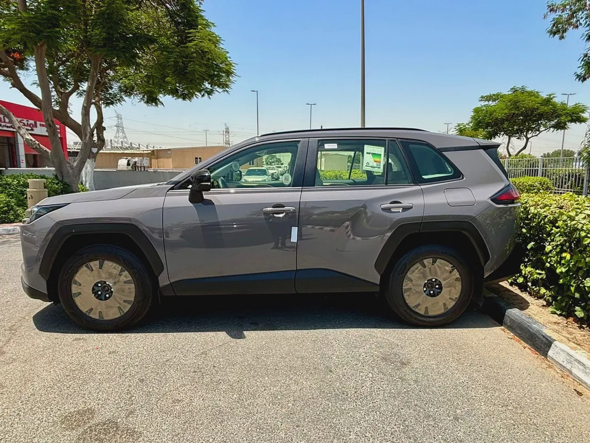 2026 Toyota RAV4 XLE 2.5L HYBRID WITH RADAR GCC Specs-1-1