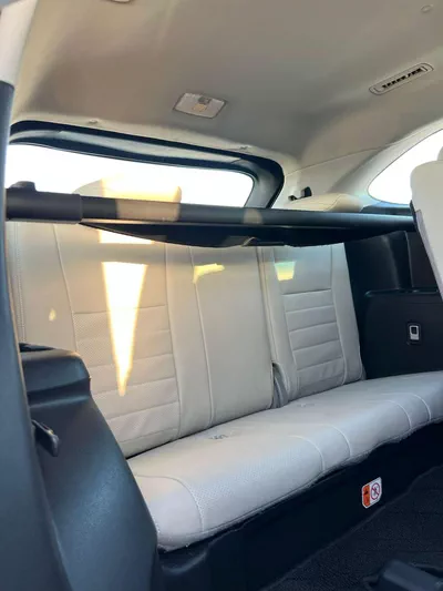 Toyota Highlander  2022 Toyota Highlander Hybrid Full Option Gcc -2.5L V4 - Rear Camera & Sensor - Leather Seat - S-18