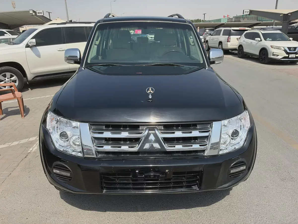 Mitsubishi Pajero GLX 2012 GCC Specs fullopshin