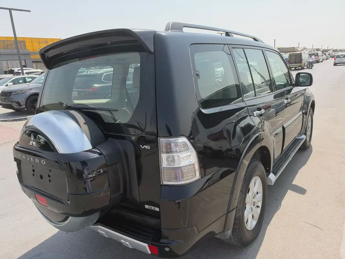 Mitsubishi Pajero GLX 2012 GCC Specs fullopshin-3-3