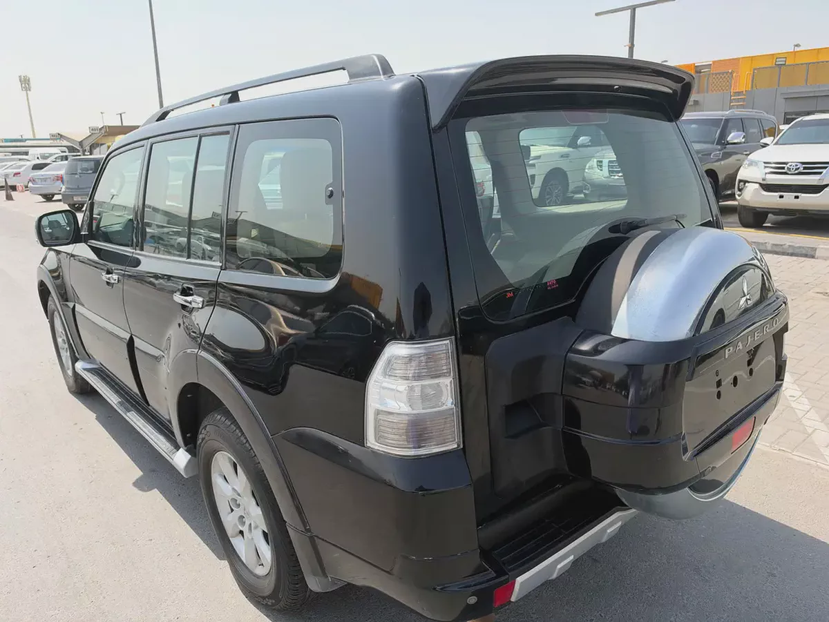 Mitsubishi Pajero GLX 2012 GCC Specs fullopshin-8-8