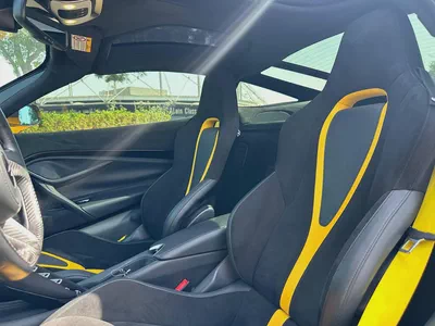 McLaren 720S-8