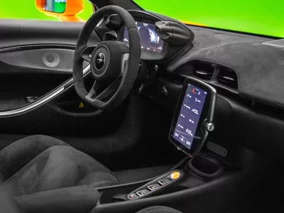 McLaren Artura STANDARD | 2 years warranty and service-4