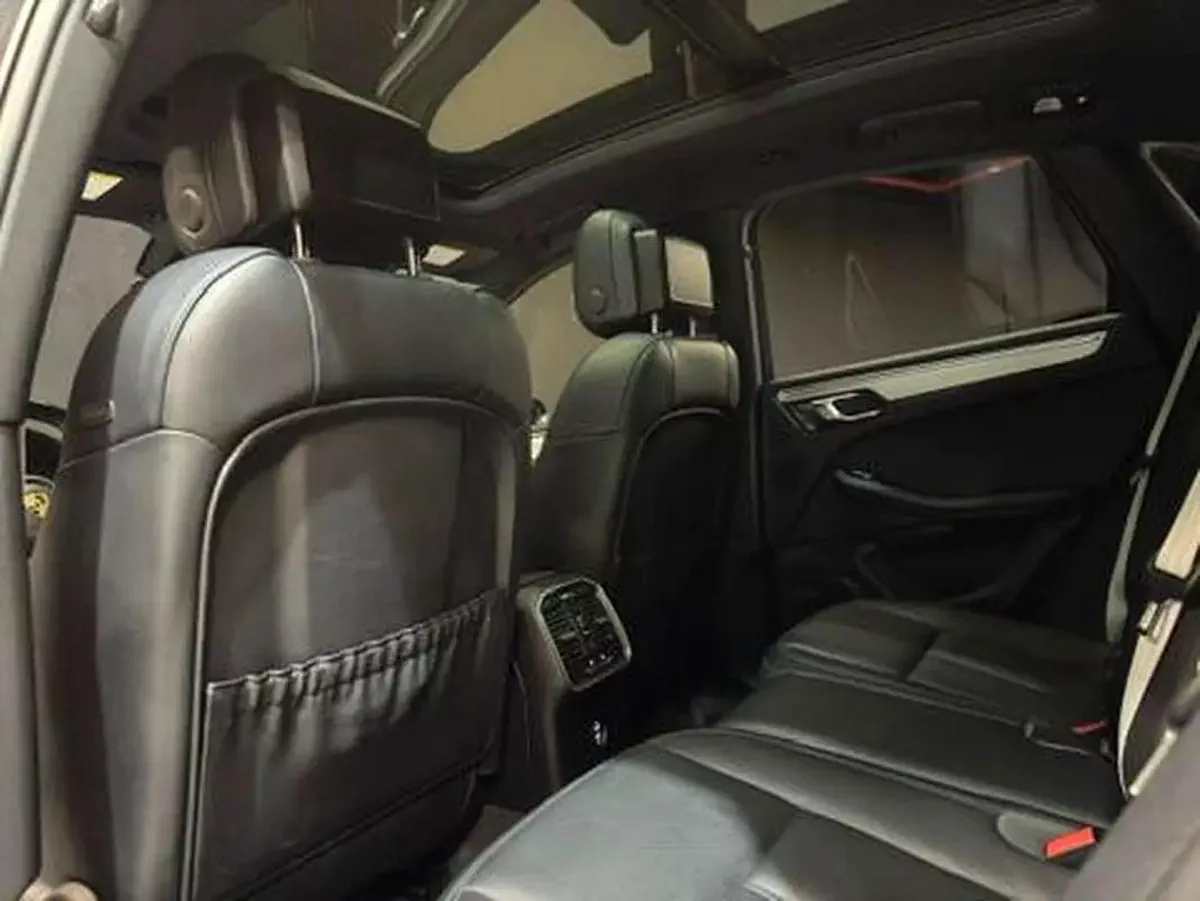 Porsche Macan S AMERICAN SPEC | 2,630 / Month-9-0