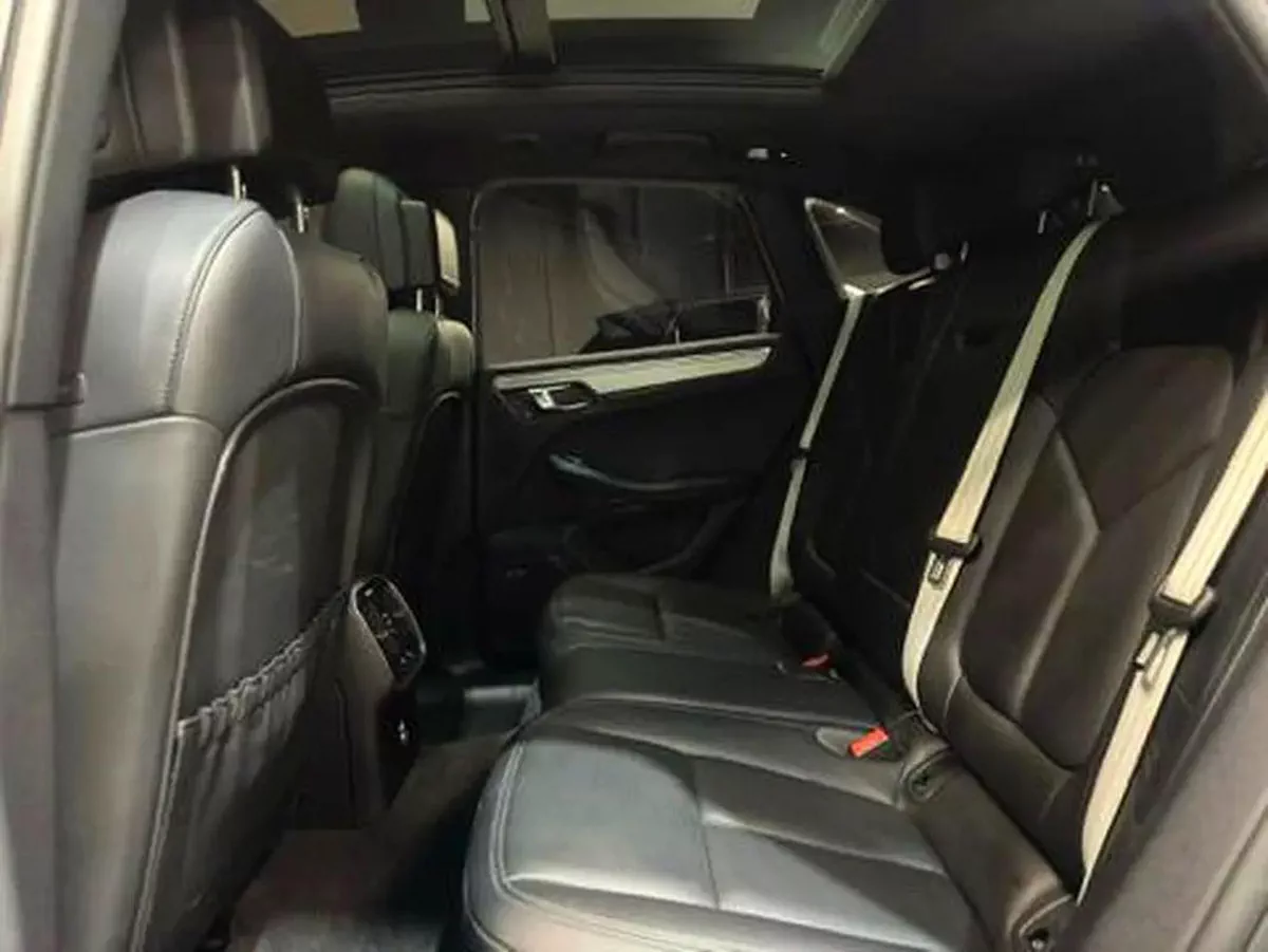 Porsche Macan S AMERICAN SPEC | 2,630 / Month-11-0