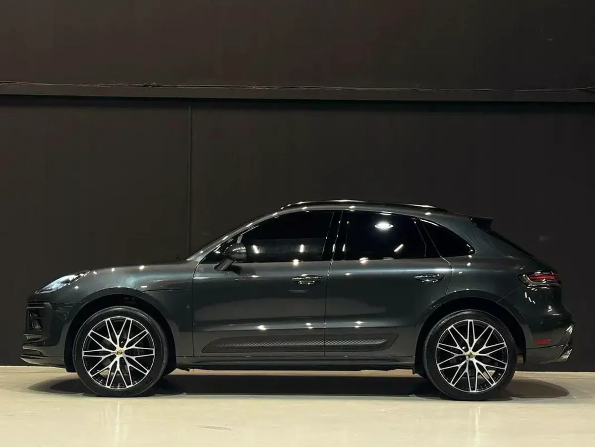 Porsche Macan S AMERICAN SPEC | 2,630 / Month-3-0