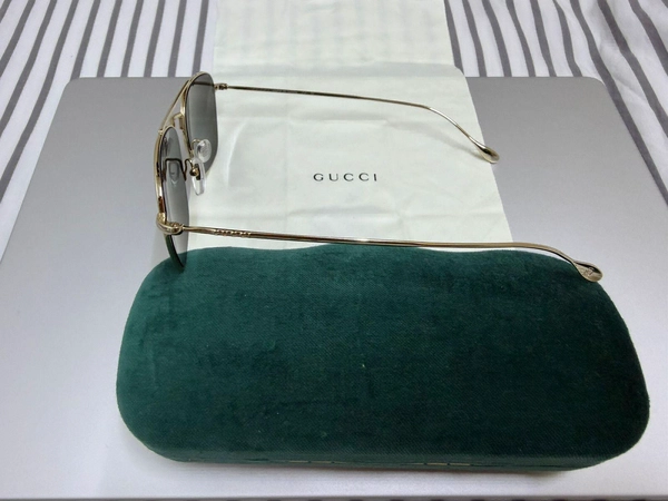 Gucci Gold Navigator (GG 1183S) sunglasses with case and cloth
