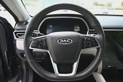 0% DP - JAC J7 LUXURY 2023 - LOW MILEAGE - WELL MAINTAINED-8