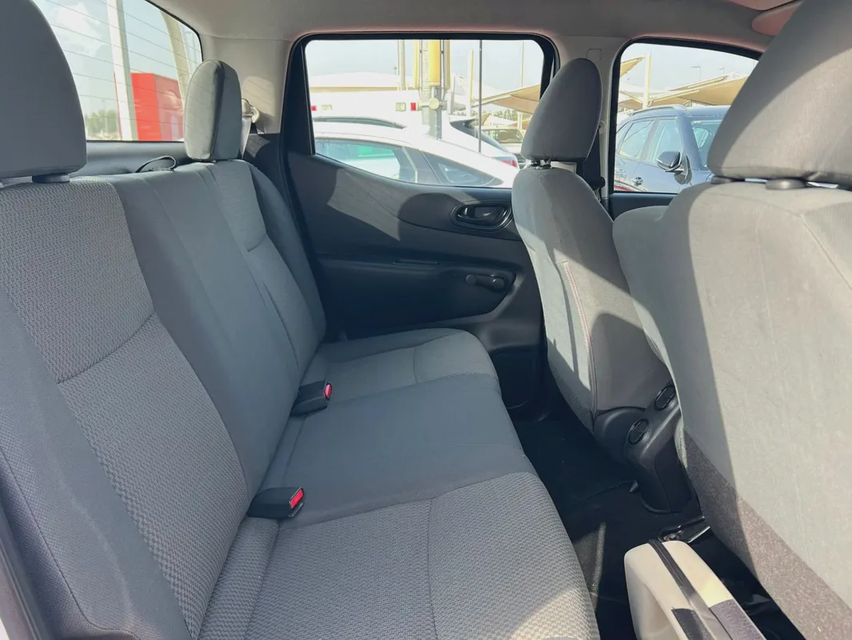 2020 Nissan Navara | Manual | 4X2 | GCC | Ref#1010-11-11