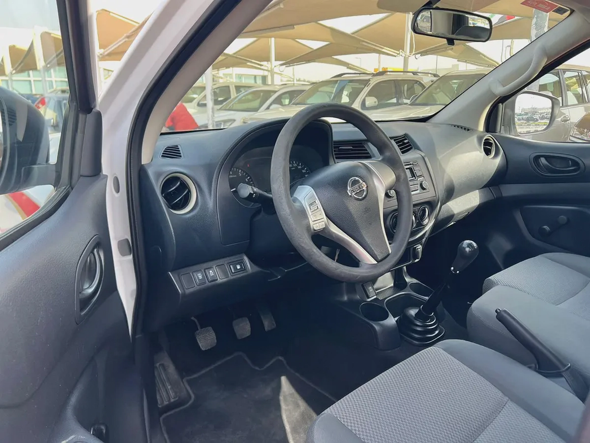 2020 Nissan Navara | Manual | 4X2 | GCC | Ref#1010-7-7