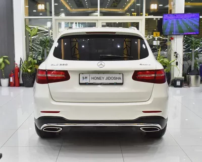 EXCELLENT DEAL for our Mercedes Benz GLC250 4Matic ( 2017 Model ) in White Color GCC Specs-4
