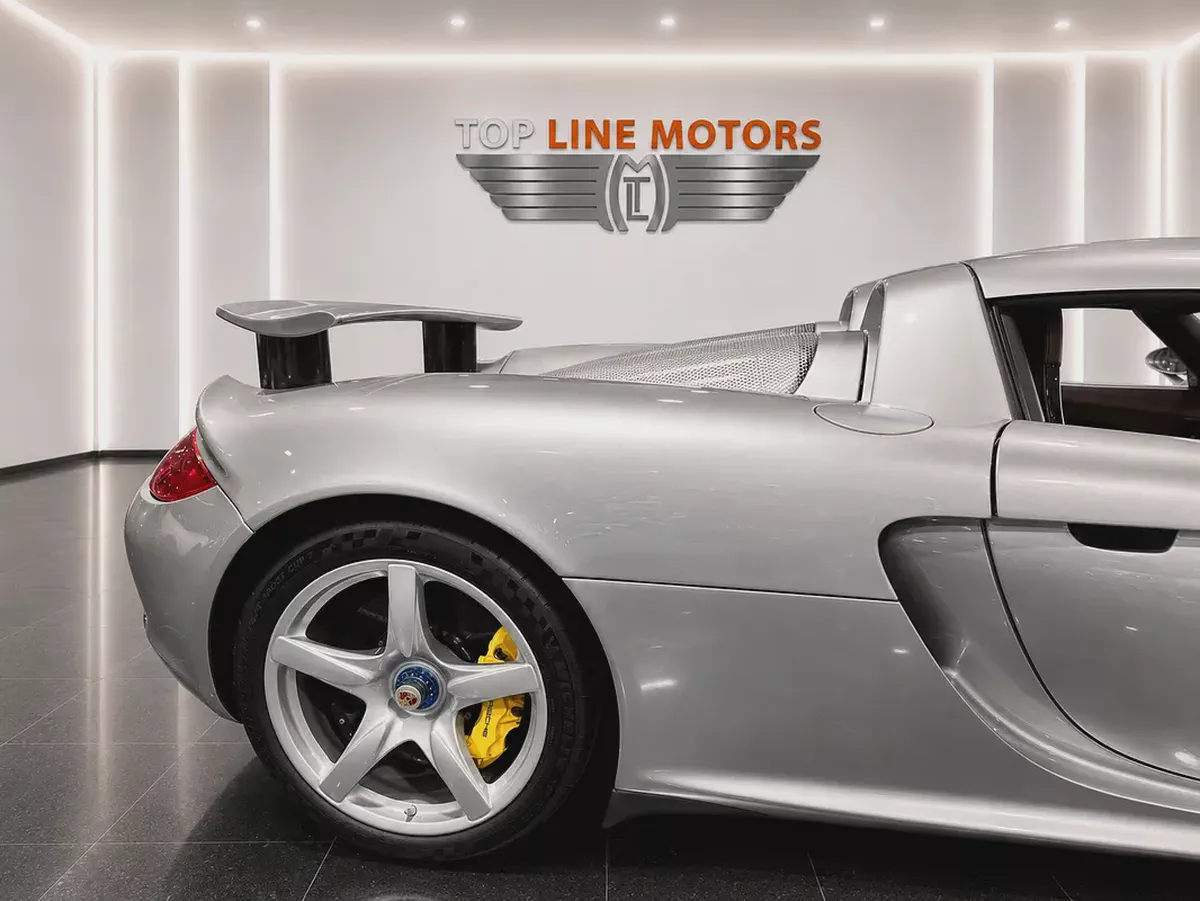 PORSCHE CARRERA GT, FULL SERVICE HISTORY, MAJOR SERVICE FROM AL NABOODAH,EXCELLENT CONDITION-3-3