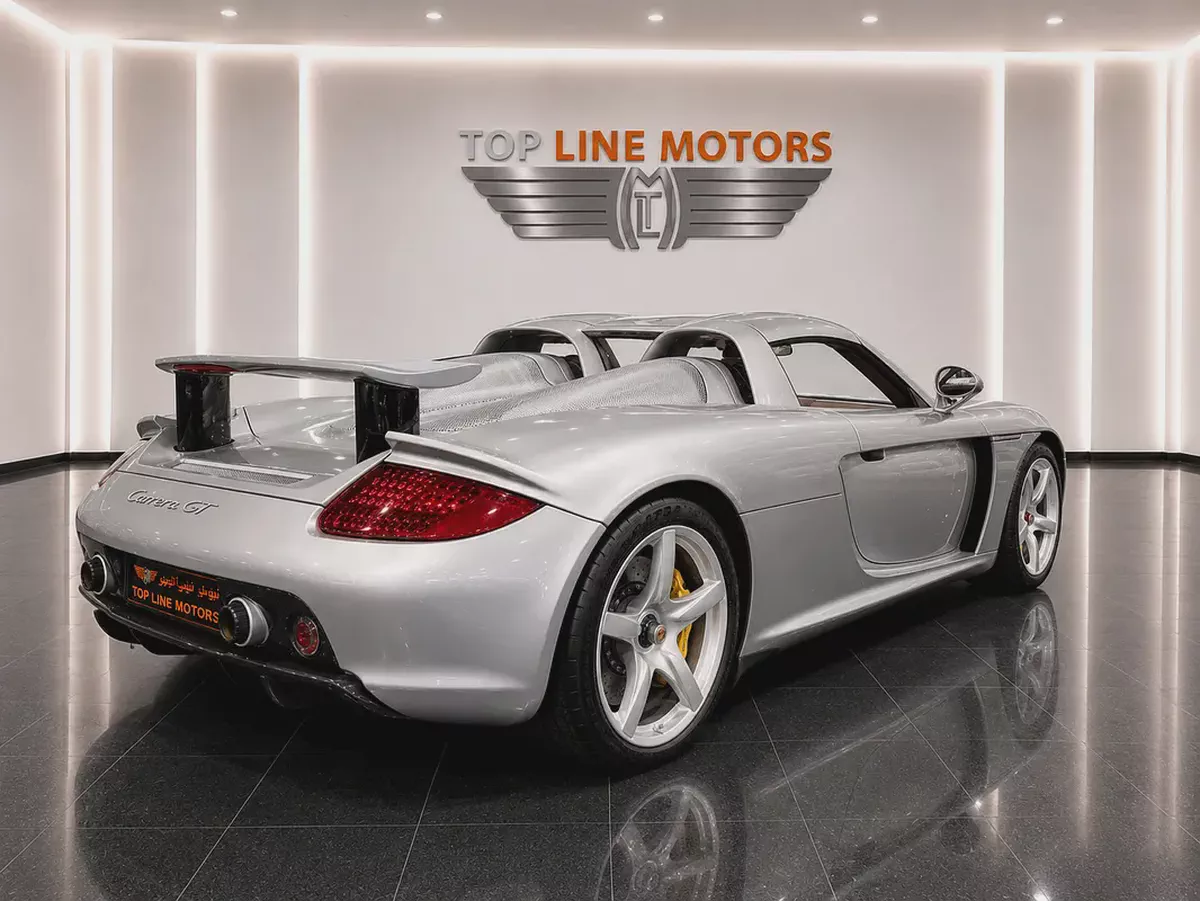 PORSCHE CARRERA GT, FULL SERVICE HISTORY, MAJOR SERVICE FROM AL NABOODAH,EXCELLENT CONDITION-7-7