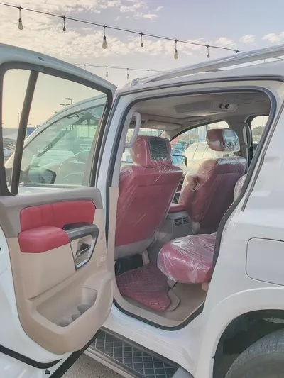 Nissan Armada LE 2015, GCC Specs - Well Maintained!-8