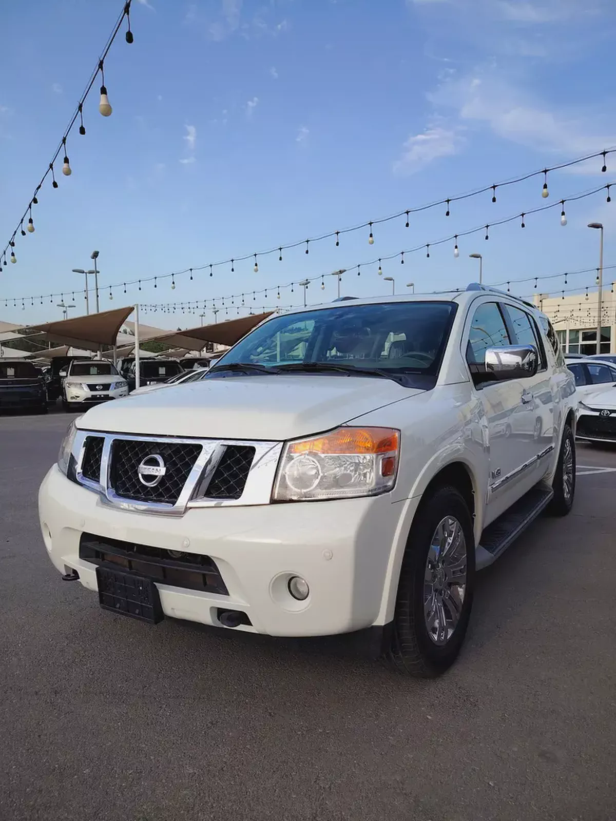 Nissan Armada LE 2015, GCC Specs - Well Maintained!-2-2